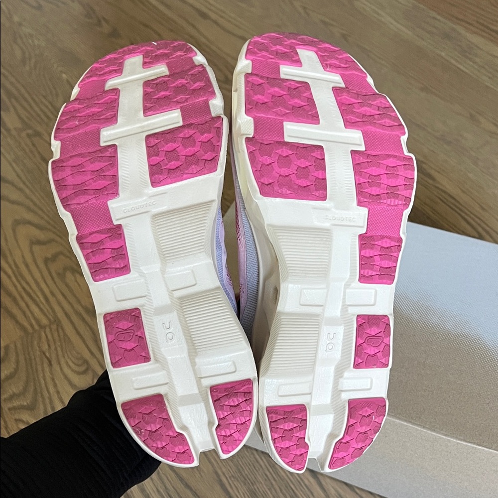 On Running Cloudmonster Hyper size 6.5 like new - Picture 5 of 7